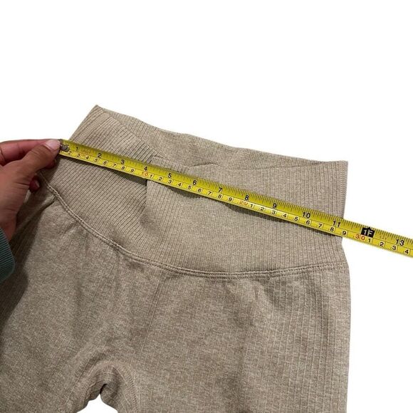 Beige Tan Ribbed Athletic Leggings Athleisure - Picture 7 of 9